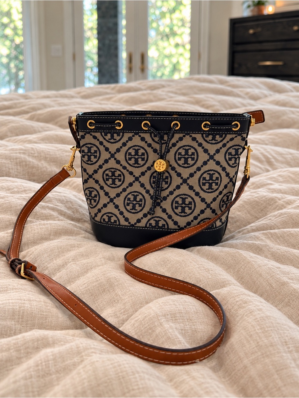 Tory Burch Navy and Tan Logo Bucket Crossbody